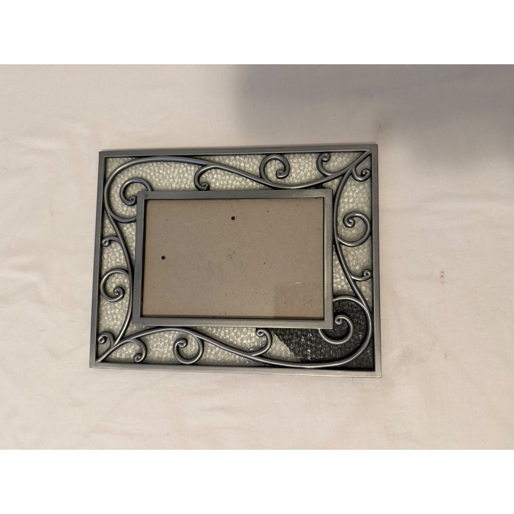 Fetco Silver Metal Scrollwork Picture Frame 4x6 Textured Glass Tabletop Wall